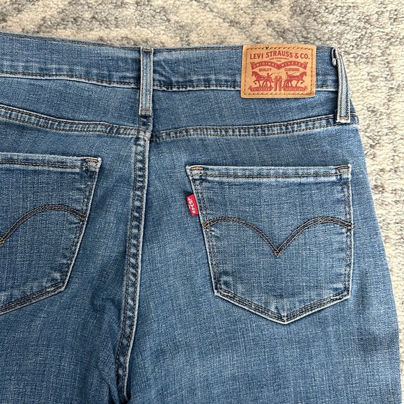LEVI’S JEANS DENIM PANTS HIGH RISE STRAIGHT CROP SZ 28 NEW WITHOUT TAGS - Picture 4 of 6